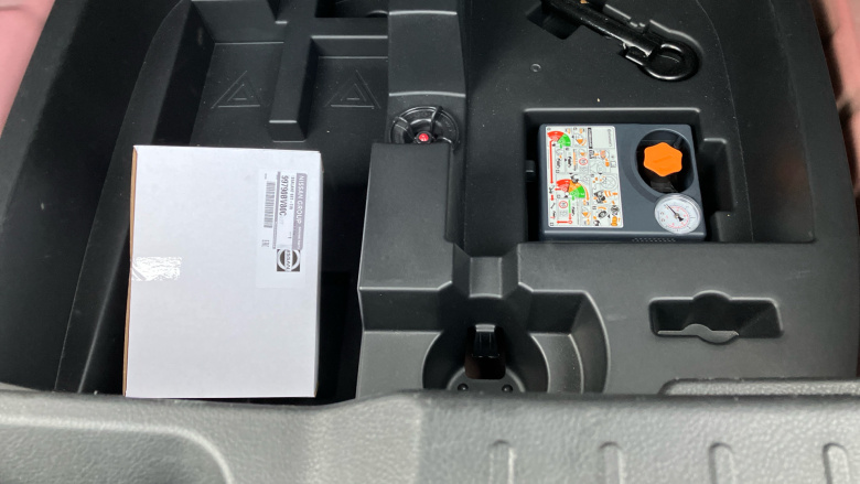 Nissan Juke 1.0 DiG-T 114 N-Connecta 5dr Petrol Hatchback